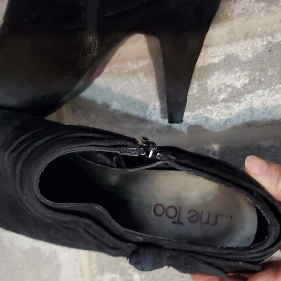 Me Too Black Heels Size 8 Leather Uppers Suade Feel Shoes Womens - Picture 6 of 12